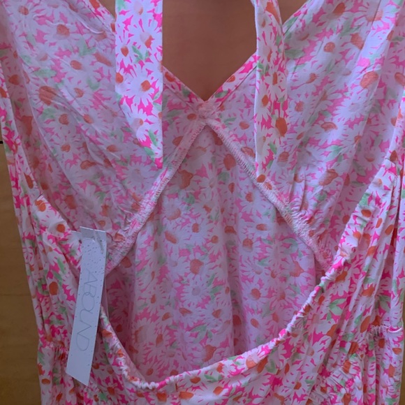 Halter Dress, Brand New With Tags - Picture 10 of 11